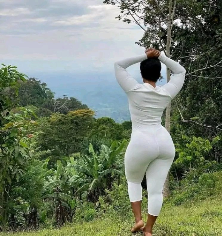 DSemulyo's tweet photo. Look at that banana plantation ����🤔🤔🤔 https://t.co/4H2ef7KxWb