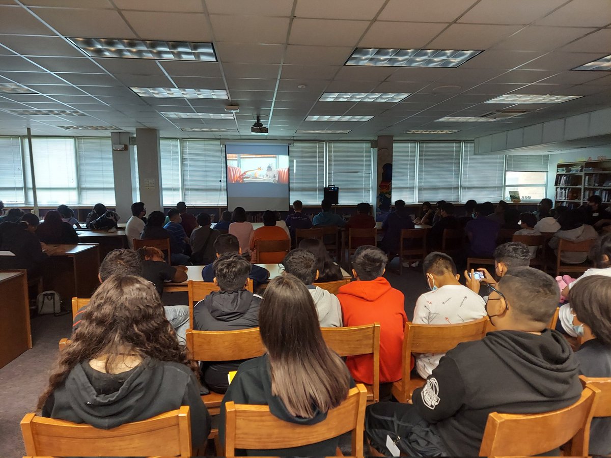 LilBittyBritt88's tweet photo. On the final day of Funday Thursday Summer School Enrichment, students enjoy gathering in the library to watch a movie before dismissal!
#WraparoundWorks💯
@MPVATCHRSPEC
@LibbyMajdi
@MrHarrisChoir
@MsJHarrisMath
@TLJackson_Teach
@MPVATheatre
@MPVAPTO
@Bellaire_Wrap https://t.co/ORpywN5ZXH