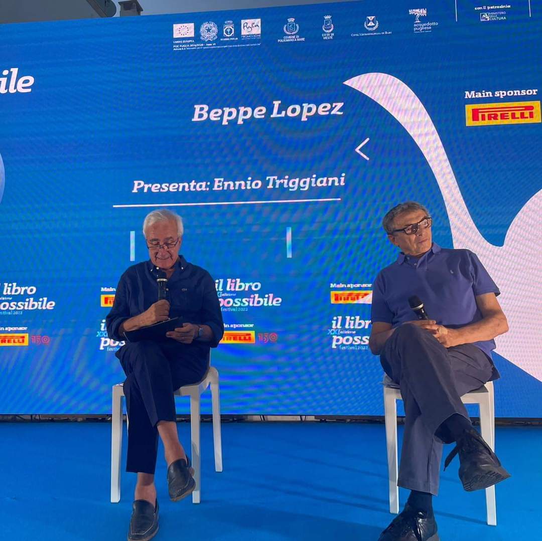 beppelopez's tweet photo. Beppe Lopez apre la tornata di incontri in piazza San Benedetto, con la sua ultima opera “Quartiere libertà”.  Un viaggio di sentimenti contrastanti, tra odio e amore, ma che alla fine riportano alle origini, in quell’angolo di vita che è il Quartiere Libertà, a Bari. https://t.co/kTdozk62XT