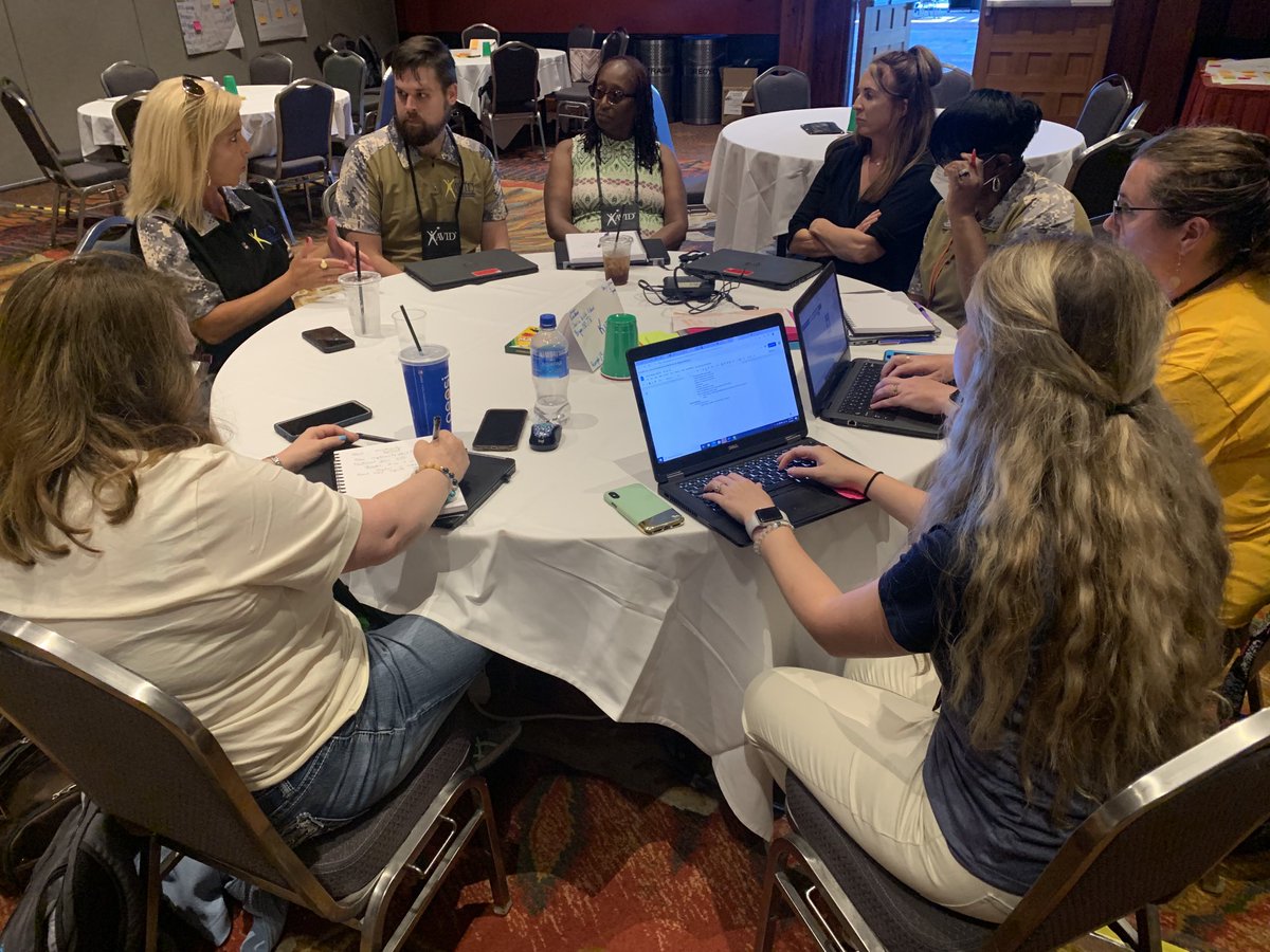 Lisa Thompson tweet media