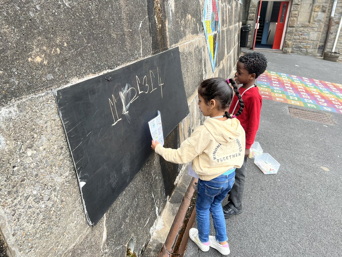 TerraceRoad's tweet photo. #TRPBadgers have been busy practising their numbers this morning. We loved practising them outside and using the chalk. We worked in partners and checked to see if they were written the right way #trpout #trpmaths https://t.co/iSLiG2exeg