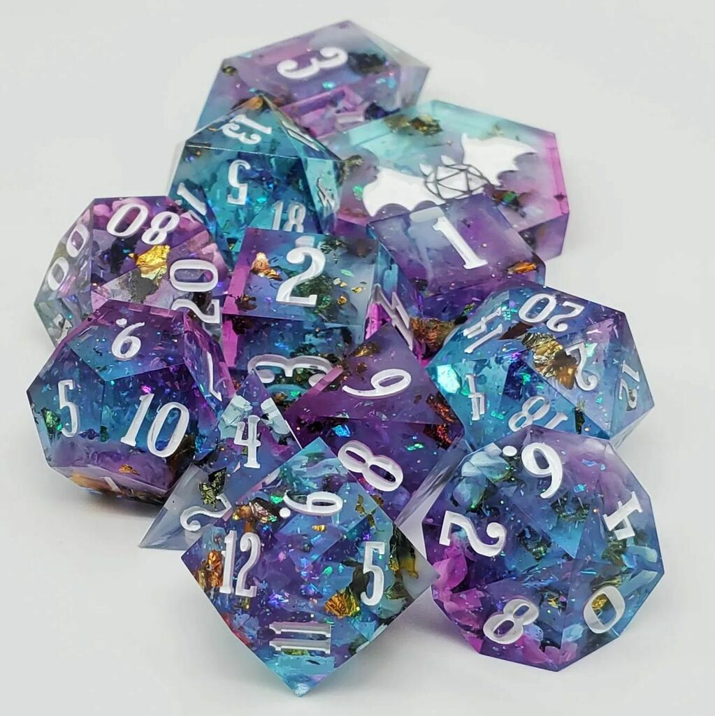 futurexmsmalcom's tweet photo. Interstellar. I am not sure if this set will be going to the shop. I'm struggling to part with them. 😂
.
.
.
.
.
#dnd #dnd5e #dnddice #thediceguild #dice #diceaddict #dicehoard #homebrewdice #dicegames #dicegame #diceporn #dicelove #dicegoblin #dicem… https://t.co/j2ssMIJnsP https://t.co/TCHPgEkrUD
