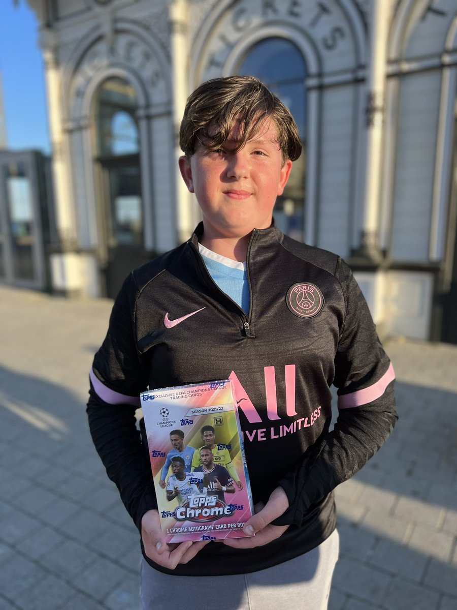 Topps UK tweet media