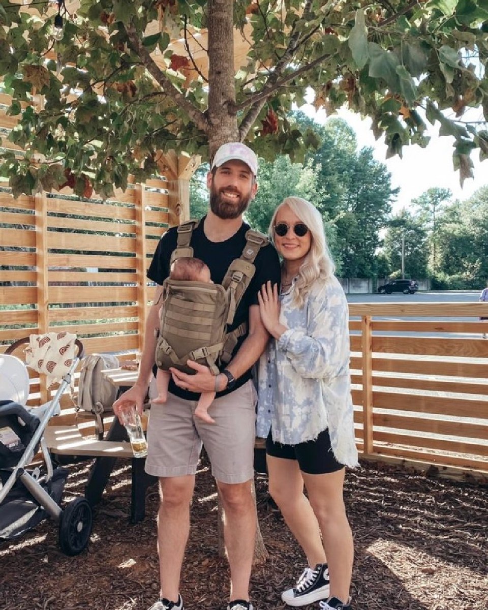 TBT, Enjoying a relaxing afternoon. 
.
📸 @theskinformedpa
.
#missioncritical #missioncriticalgear #babycarrier #cutebaby #dadlife #bonding #familytime #adventure #allinthedetails #dadgoals #dadsofinstagram #activedad #babywearing #dadlifeisthebestlife