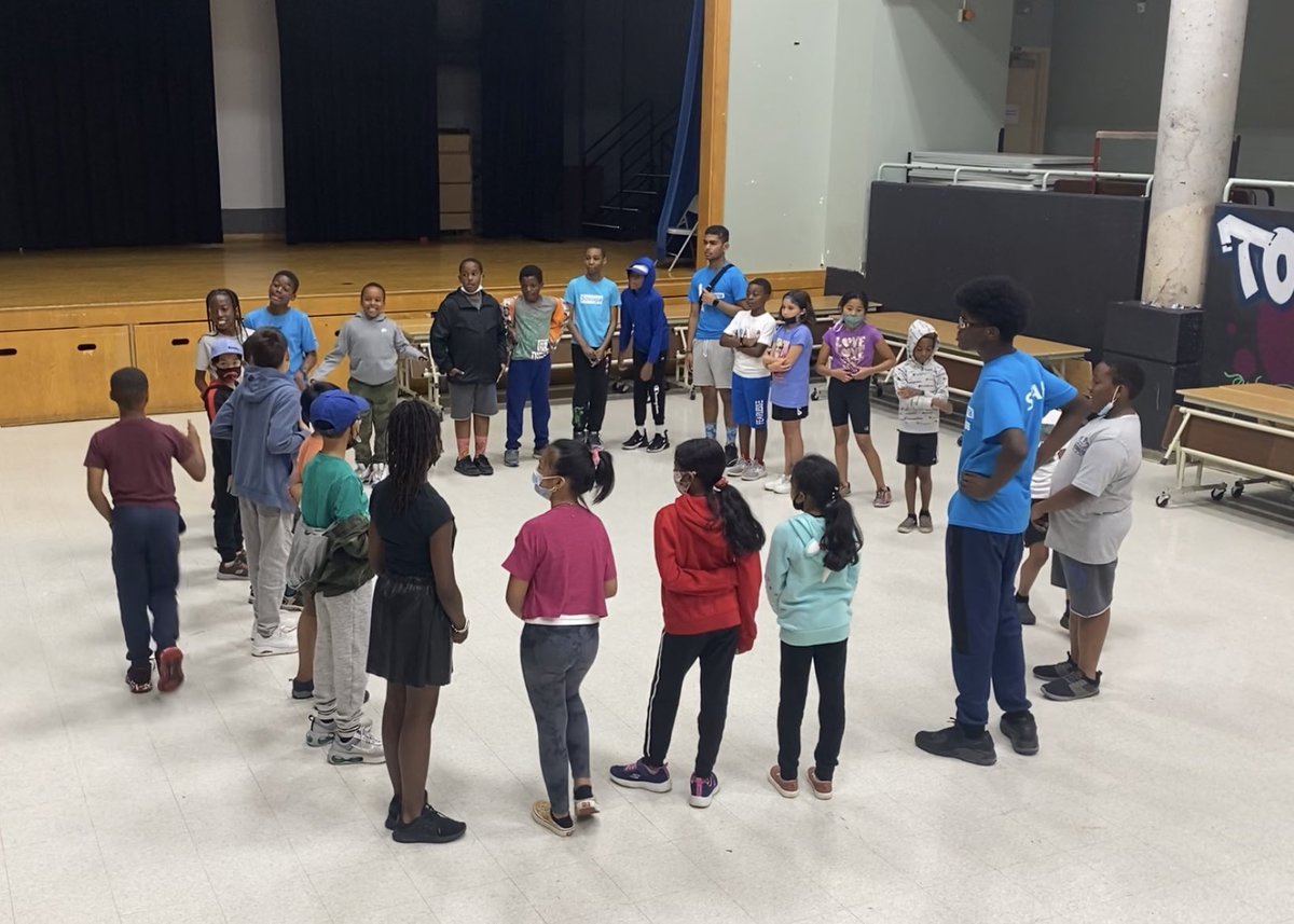 FOYTCDSB's tweet photo. Our Footsteps campers at SMT enjoying some fun activities during Week One! #FOY2022 https://t.co/xGCfYa2VPC