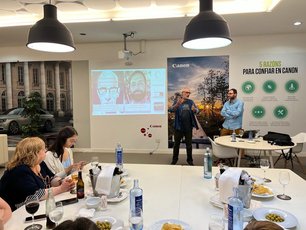 iVigo Business Space tweet media