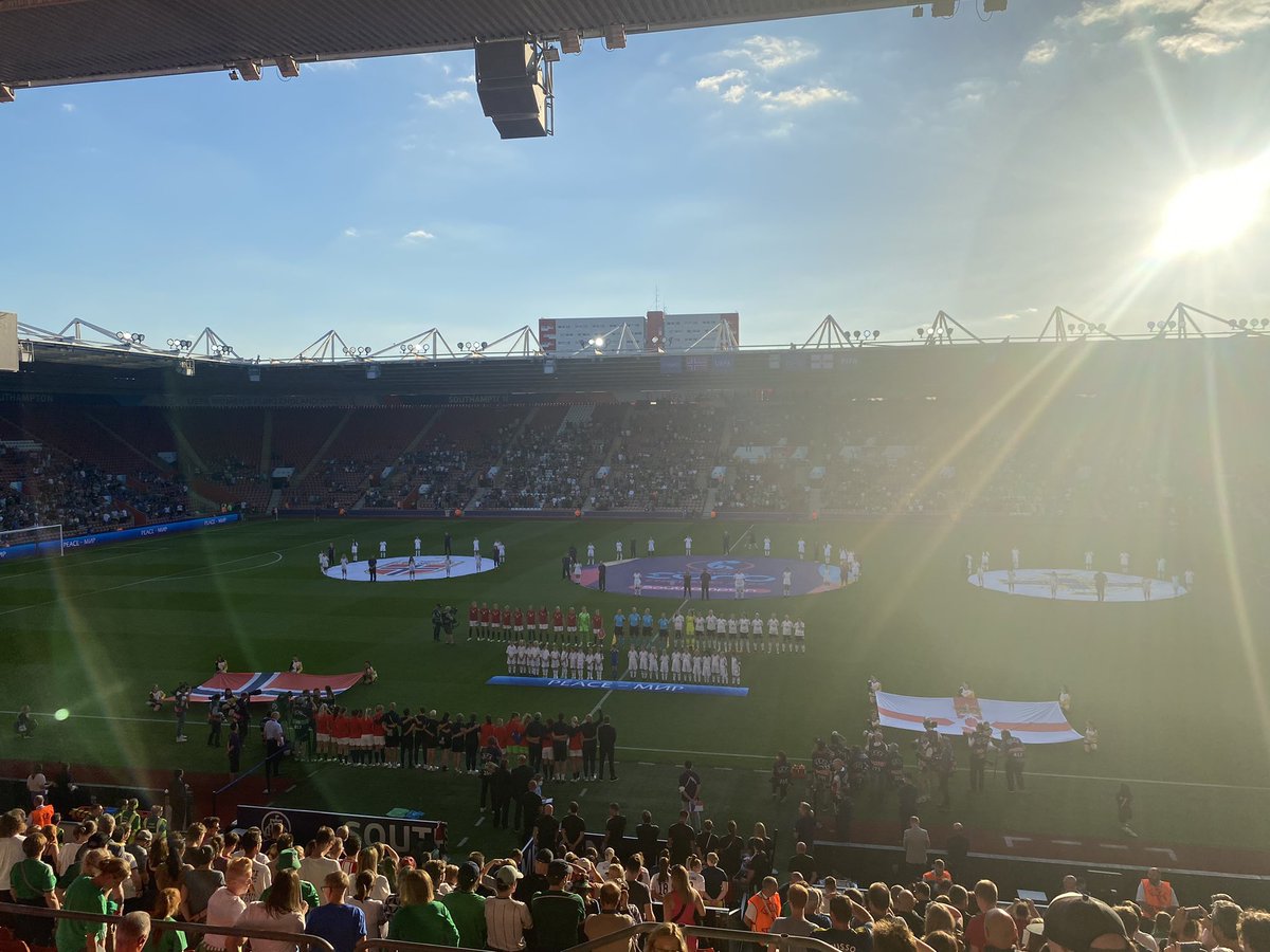 emmatraynor94's tweet photo. Looking forward to watching some #WEURO2022 games &amp; supporting @northernireland in their first major tournament 💚 https://t.co/fVoGdXT5uv