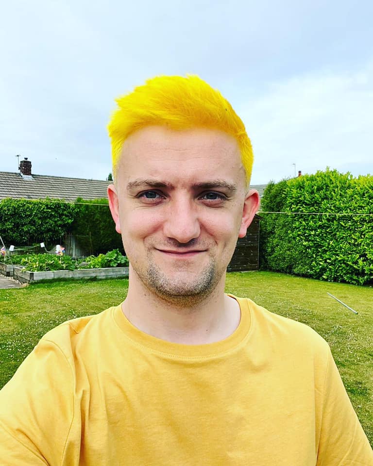 SHINEUKCharity's tweet photo. Thank you to the family of our Little Stars member Ellie for all your hard work raising donations and awareness about spina bifida and hydrocephalus during 'Go Yellow For Shine'. Daniel, we love your hair! #Go Yellow for Shine #ThankYouThursday https://t.co/qz4GJUYIhK