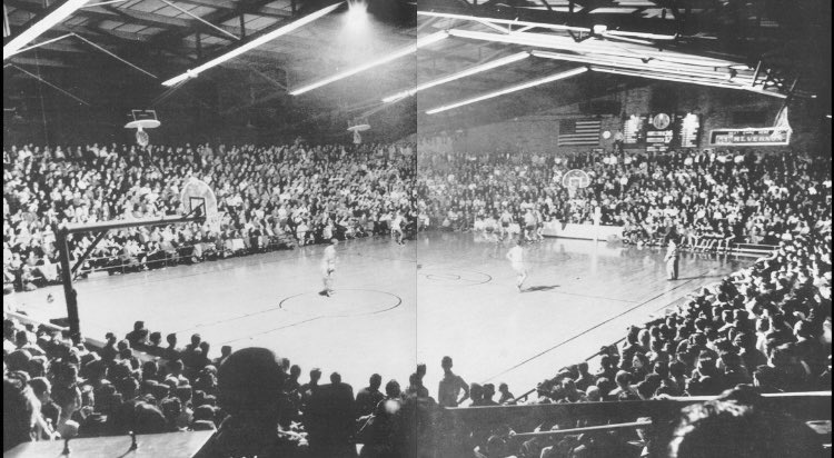 HerrinHoops's tweet photo. Check out the this throwback photo of Memorial Gymnasium. I believe it was taken in the late 1950’s. The sunken gymnasium concept started at Herrin High by an architect named Ralph Legeman! Herrin’s gym was actually the first of it’s kind in the nation! https://t.co/VzqDNtDQx5