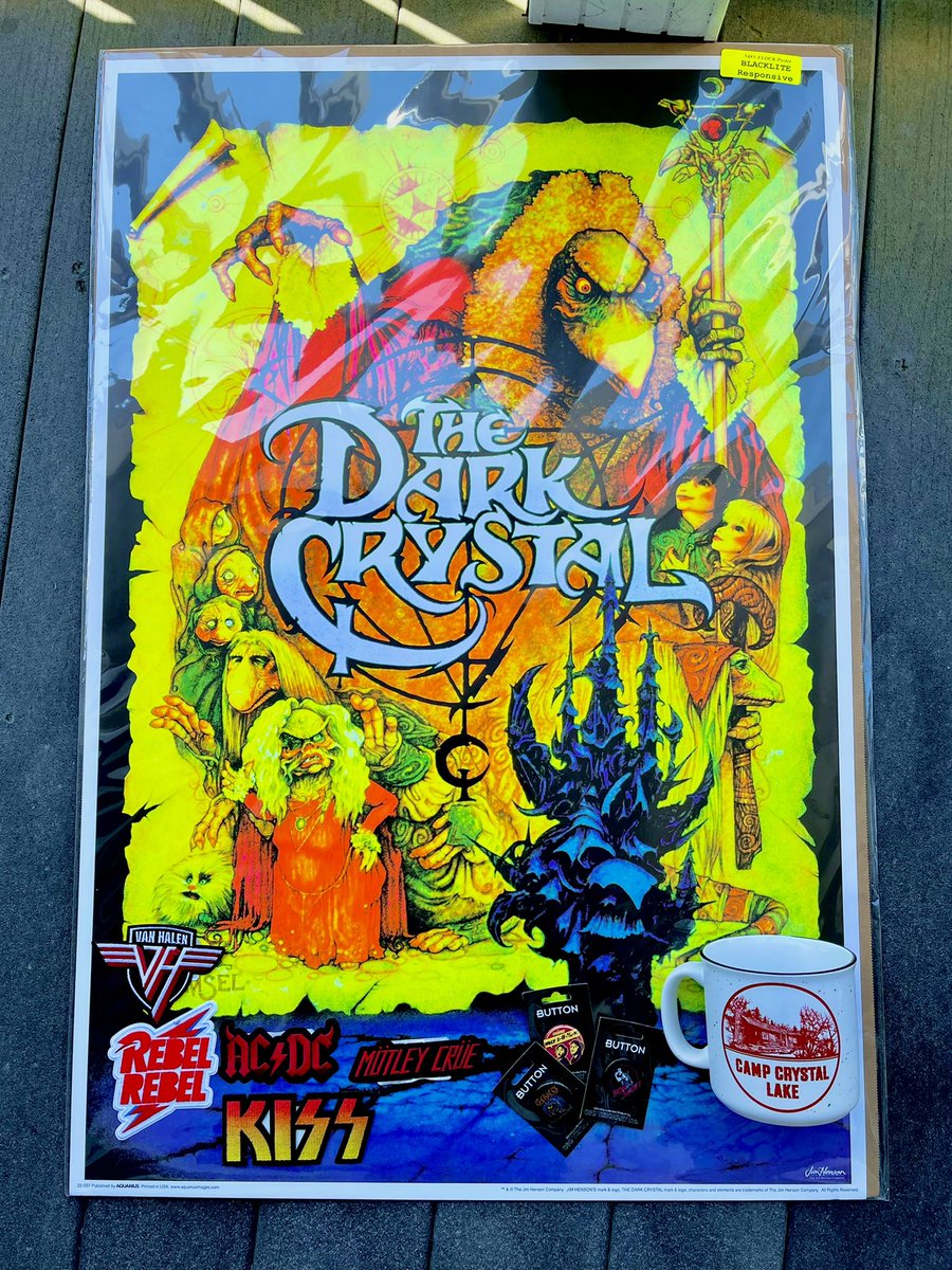 Found this RAD 80’s store at the beach 👉 <a href="/shopRetroActive/">Retro Active</a> 
——————————
Got some NEW Patches, Pins, Mug, and Poster for the stream 🤘