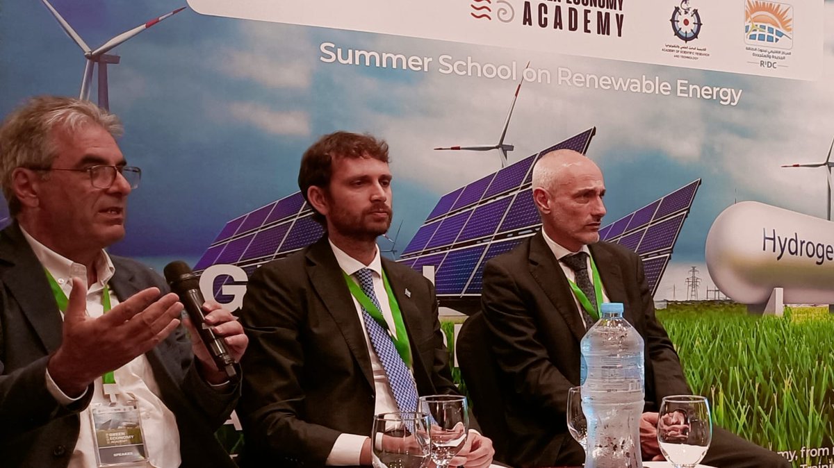 ddmartinis's tweet photo. "a good ending" #GREENECONOMY #ACADEMY #finishers #energy #renewableenergy #africa  #renewableenergy #africa  #openaccess #science #sciencecommunication #education https://t.co/zkzc0JZKMP
