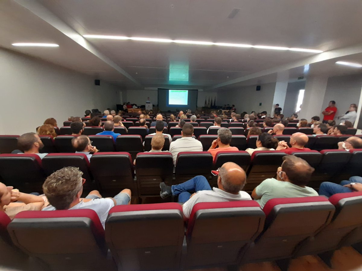 agroIngMarMenor's tweet photo. GRACIAS a tod@s por acudir esta mañana a la 2° convocatoria de AgroIngenieros por el #MarMenor. Realizaremos propuestas agronomicamente VIABLES que se puedan realmente llevar a cabo. No tenemos por qué soportar leyes caprichosas ni de la administración y ni de la @chsriosegura https://t.co/vNUrTsXOe6