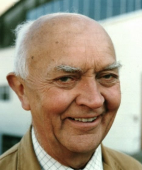 There can be only one “caretaker” @SausageOnAFork #CaretakerPM #BorisResigns #MrGriffiths #GrangeHill