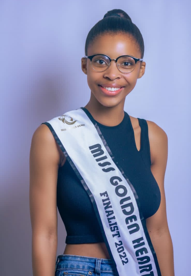 mgoldenheartsa's tweet photo. Ladies and Gentlemen ๐ฟ๐ฆ
We now present to you Libhongo Moyakhe , one of our finalists for 2022 representing East London. ๐๐
NB: TICKETS FOR THE GRAND FINALE ARE AVAILABLE!! ๐๐ SEATS ARE LIMITED!!
#mghsa #beselfconfident #beyou #finalist #sashes #sa #october https://t.co/dRvFckEqNs