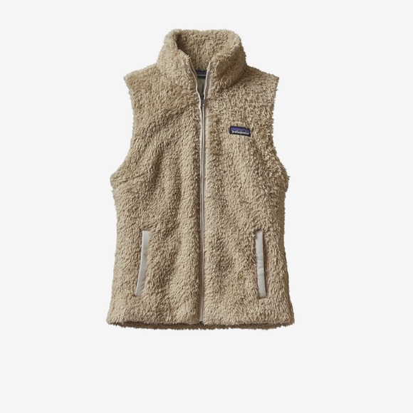 CBAlleman's tweet photo. So good I had to share! Check out all the items I'm loving on @Poshmarkapp #poshmark #fashion #style #shopmycloset #patagonia #coach #nautica: https://t.co/QlkJuHt31t https://t.co/QBG7ZmnJCP