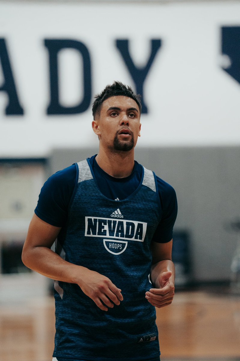 jarodlucash's tweet photo. New Threads. @NevadaHoops https://t.co/YE60HfXuch