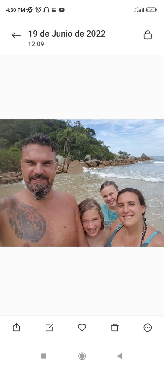 barbyberto's tweet photo. @todopasa1043 #fuibrasil Celso Ramos en familia 2016. Amo 💜 https://t.co/eI3c2HmIeo