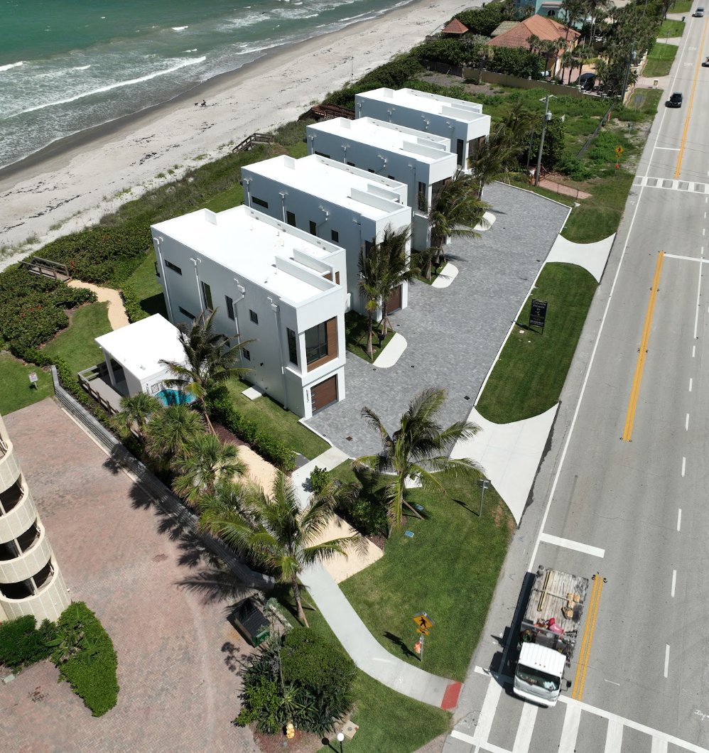 PhoenixParkFL's tweet photo. Last finishes being installed in the Oceanfront Villas at Harbor Island Beach Club! 🌞    #BuildWithPhoenixPark https://t.co/3sXVjJKuWq