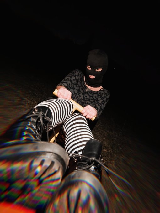 Midnight playtime xxx https://t.co/ZqOqoyRJ3H https://t.co/t0KMZBeRWU