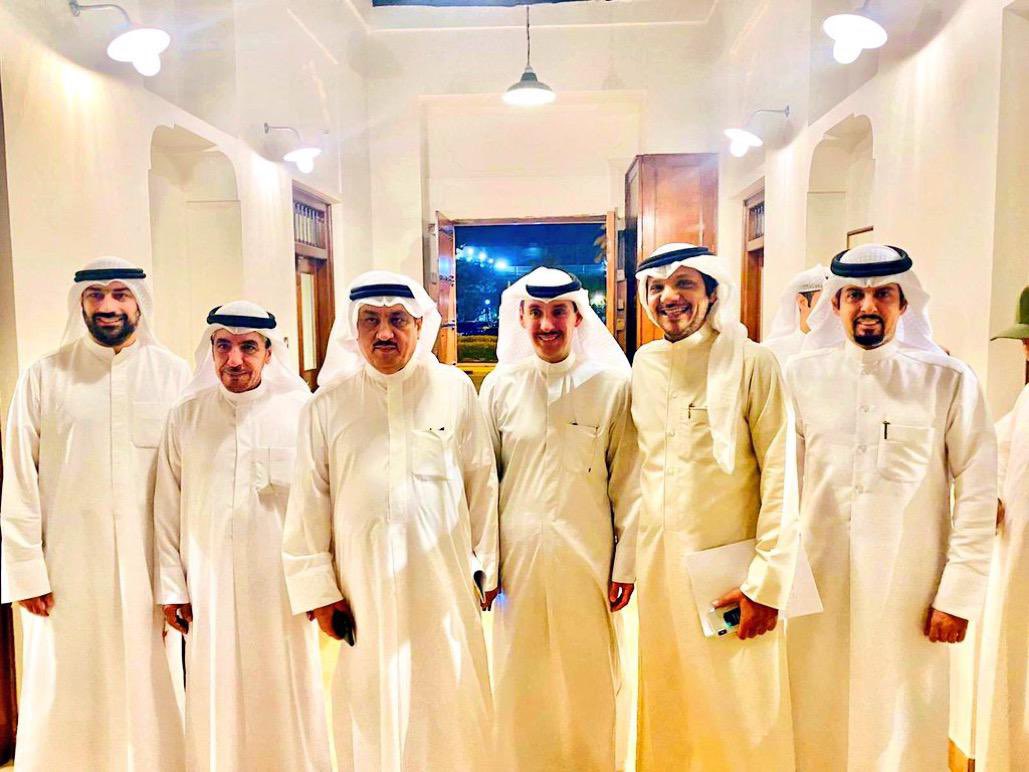 مقترح مشروع " المؤتمر الوطني " الإصلاحي ينطلق في ديوان النائب السابق ا. صالح الملا بحضور الرمز الوطني #مسلم_البراك  والنائب د. حسن جوهر وممثلي النقابات وجمعيات النفع العام والاتحادات الطلابية

<a href="/SalehAlmulla/">صالح محمد الملا</a> 
<a href="/dr_hasanjohar/">د. حسن جوهر</a> 
<a href="/Dhamer_Alommah/">مسلم محمد البراك</a>