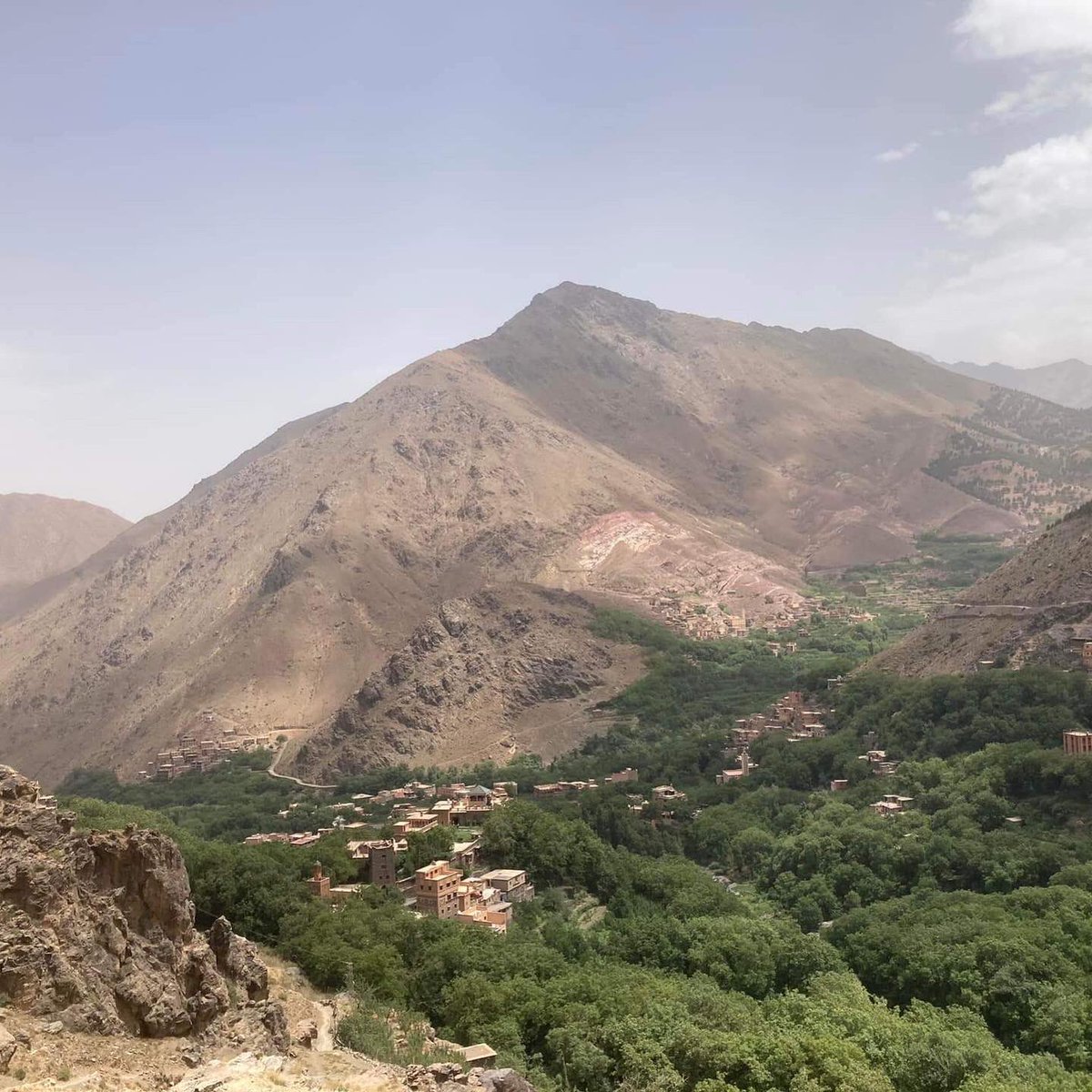 Toubkal &amp; the Atlas Mountains Day 1 - 06.07.22 Imlil to Tamsoult Refuge 10km

Imlil  (1750m) over the Tizi n’Mzik pass at 2489m (where they enjoyed freshly squeezed orange juice🍊)

Descending after lunch down to the beautifully remote Tamsoult Refuge at 2250m for the night ⛰