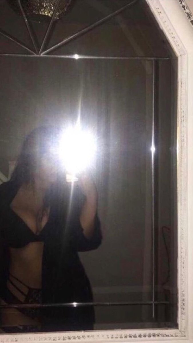 hotlucka's tweet photo. Súťaž o noc so mnou 🫶🏻 Daj RT like a napis mi správu 🫰🏻 losujem 15.7 video pridám tuna 😈 https://t.co/xLuq0CbZAf