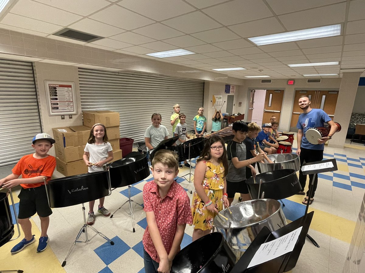 QueensburyOrch's tweet photo. The @qufsd Summer MUSIC Academy is rocking! We have 9 course offerings and about 230 kids coming for band, orchestra, percussion and music theatre sessions! It’s great to see so many kids engaging in music this summer! @QueensburyMS @MrSnideQHS @GwynneCosh https://t.co/wPM8cKwVbe