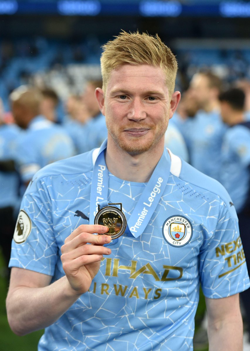 COMUNICADO OFICIAL:

El Fútbol Club Barcelona de España ha pagado la cláusula de De Bruyne de 75 Millones de Euros. Se nos van un grande: 4 premier League, 2 FA Cup,3 Carabo CUP.