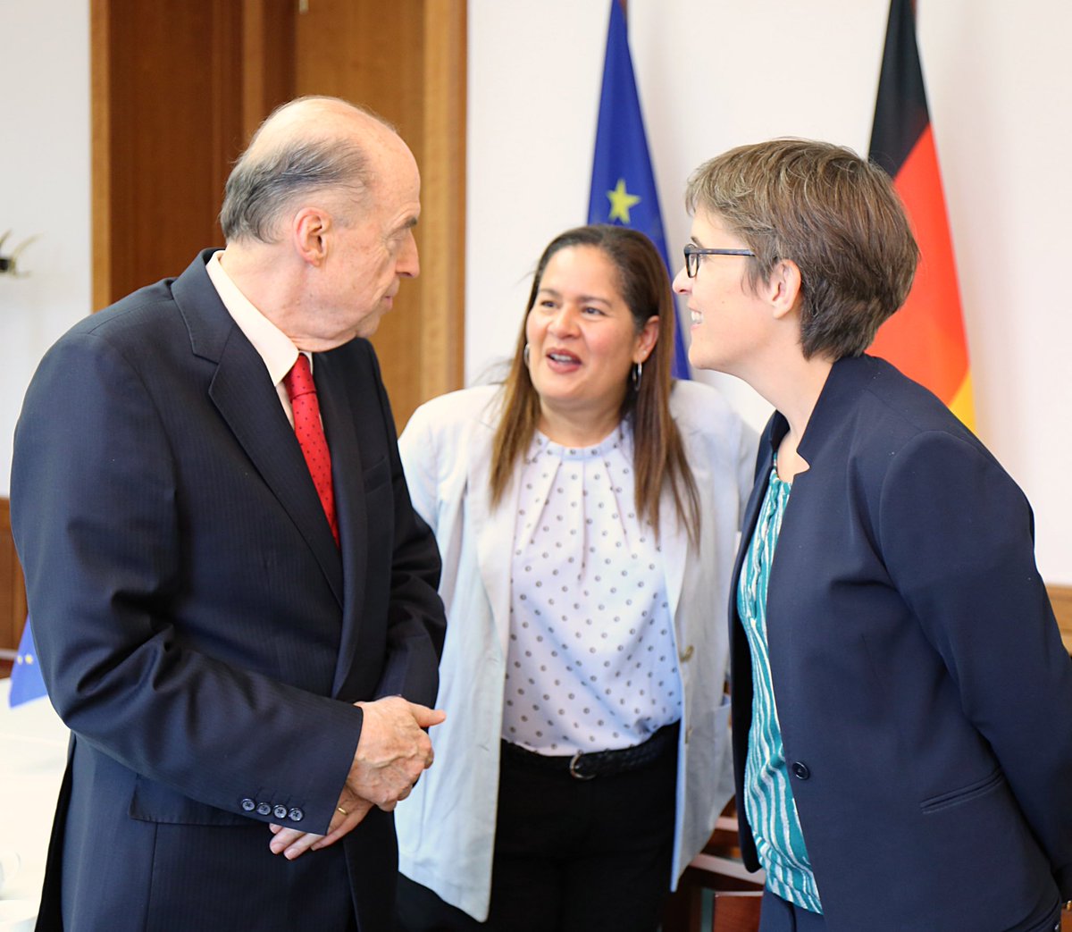 AnnaLuehrmann's tweet photo. What a pleasure to welcome you today in Berlin, @AlvaroLeyva!  🇨🇴 and 🇩🇪  will continue to fight the climate crisis together. https://t.co/P4SZ178cIz