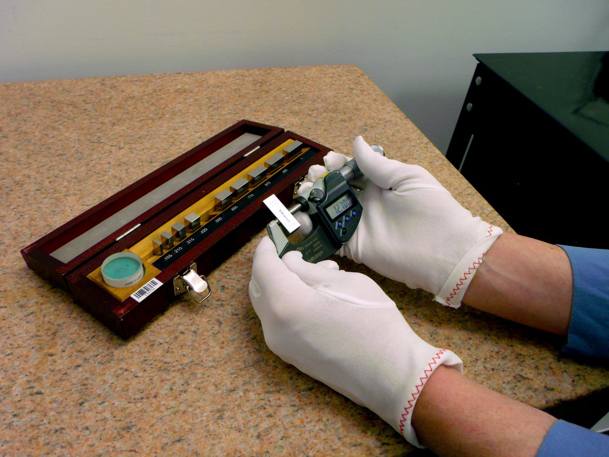 PremierScales's tweet photo. This month we are featuring our dimensional calibration services. From simple gage blocks to complicated specialty probes, our ISO/IEC 17025 accredited lab can help your facility maintain dimensional accuracy. Learn More: https://t.co/H5Zq3agjs4 https://t.co/LYDTRF4UEB