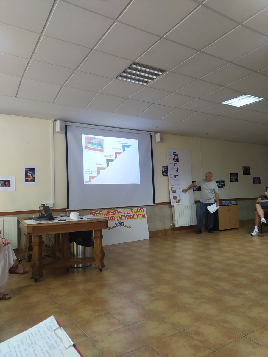 María Moscardó tweet media