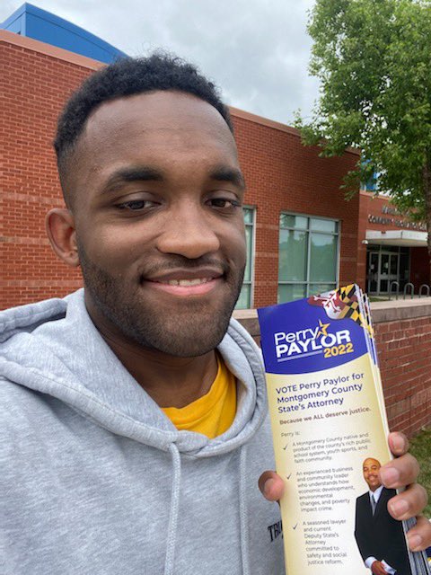 PerryPaylor's tweet photo. Meet our #TeamPaylor volunteers at Early Voting Centers today! Avoid the lines by voting early. The polls are open until 8 p.m! https://t.co/Rpoct4Mja5