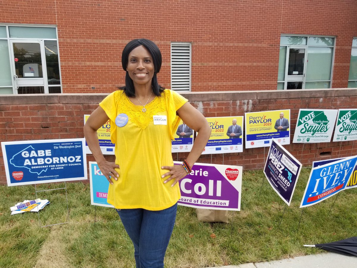 PerryPaylor's tweet photo. Meet our #TeamPaylor volunteers at Early Voting Centers today! Avoid the lines by voting early. The polls are open until 8 p.m! https://t.co/Rpoct4Mja5