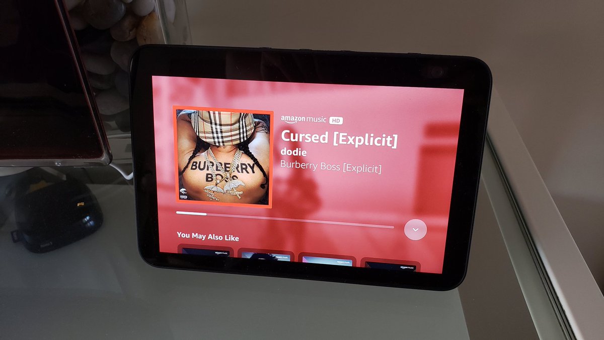 Amazon Music playing that hot new <a href="/doddleoddle/">dodie (uses insta mostly)</a> track 🔥