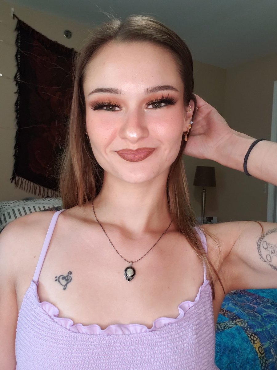 onlyfans.com/summergrena 💜 #onlyfansgirl #freeonlyfans #sellingcontent #cutegirl #onlyfans