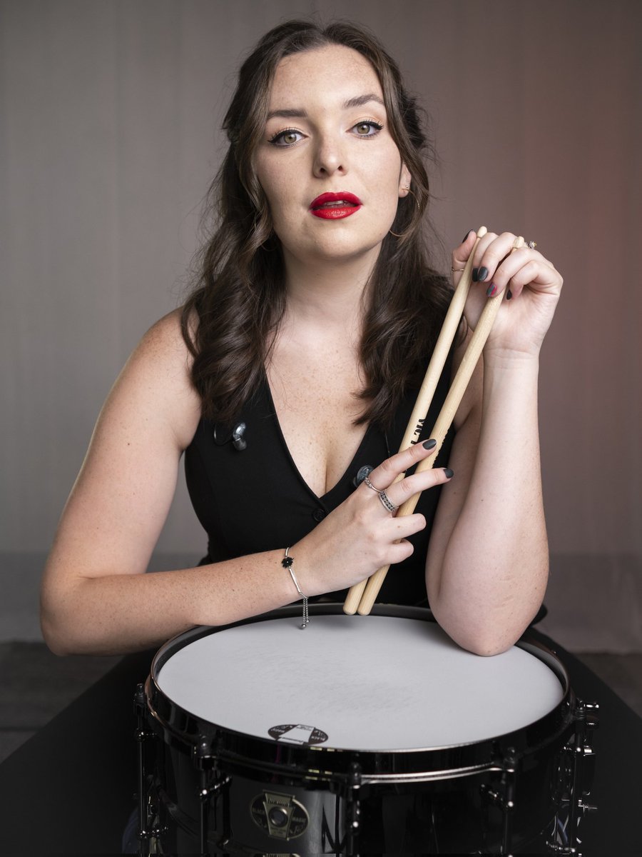 Duke Ellington said 'the drum is a woman and her voice shall be heard'.. I think he's on to something.🎤🥁
📸 @aktaphotography THANKU!
 #actormusician #photoshoot #headshot #vicfirthsticks #ludwigdrums #shure #mac #blackmagic #snare #dukeellington #femaledrummer #watchthisspace