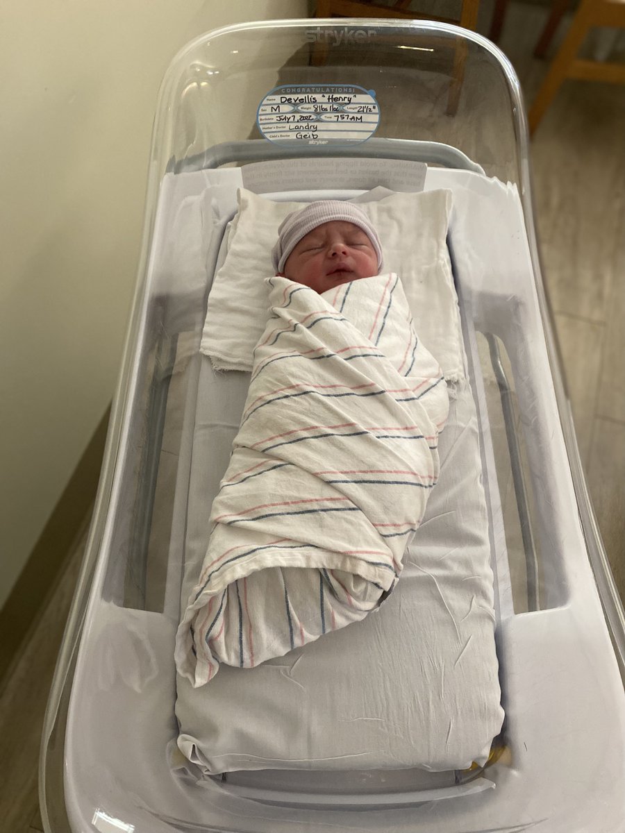 Bradley_School's tweet photo. Please join us in congratulating the DeVellis family on the birth of Henry Joseph DeVellis! Born at 7:57 am today 7/7/2022. 8 lbs and 11 oz. Mom and baby are doing great! #brandnewbobcat https://t.co/uRgiaTWtTd