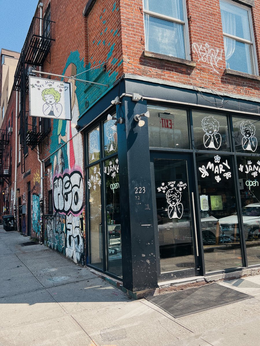 nydoorman tweet media