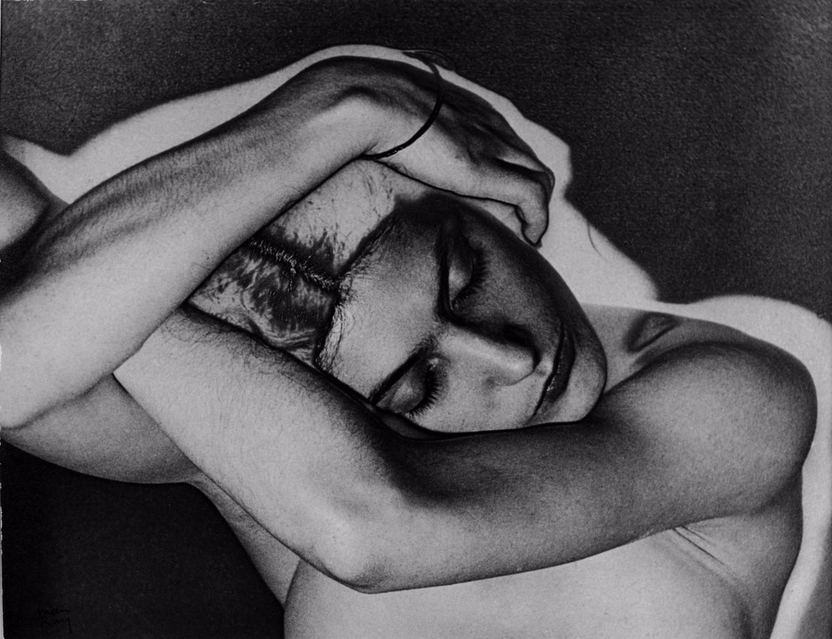 monoeilblog's tweet photo. Man Ray - Solarisation (1931)
🔗 https://t.co/3Cb0ss84yk
#manray #manrayphotography #manrayart #photo #photography #photographie #fotografia #monoeil https://t.co/UQvBWKJufQ