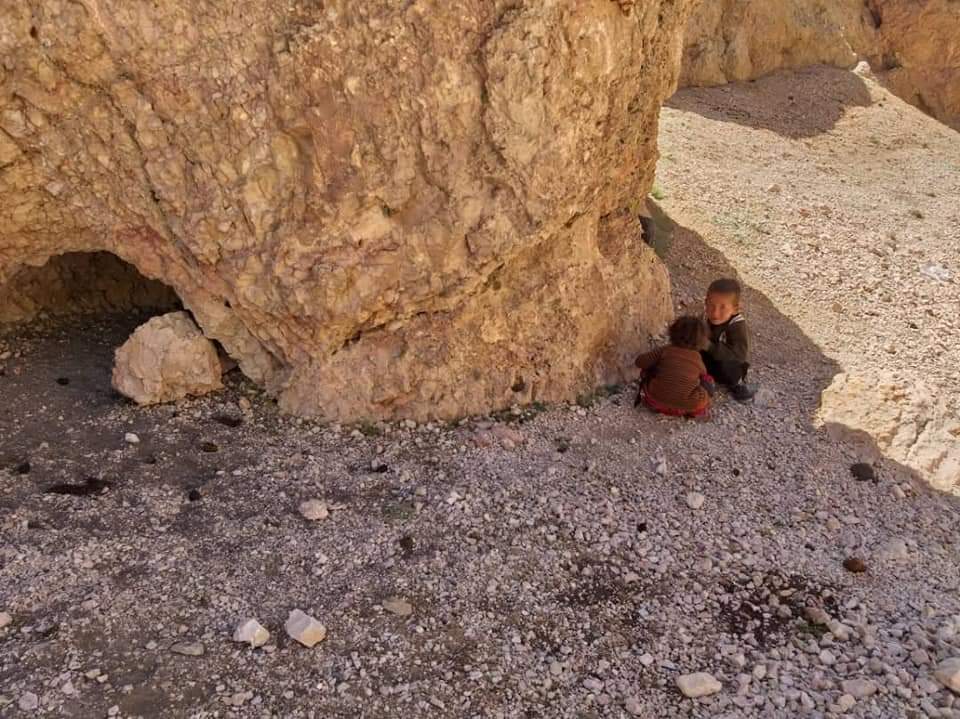 Hamedpoya1991's tweet photo. من گله دارم  
چرا نسل روشن فکر #پشتون در باره نسل کشی و #جنایات #طالبان در #بلخاب چیزی نمی نویسند؟
من گله دارم 
من هزاره نیستم اماوقتی‌که جنایت رابالای پشتون ها می بينم،قلبم پاره پاره میشود ومن محکوم میکنم ولی من توقع دارم که جوانان پشتون این جنایات رانیزمحکوم کنند.
#نه_به_تعصب https://t.co/linS86gWWj