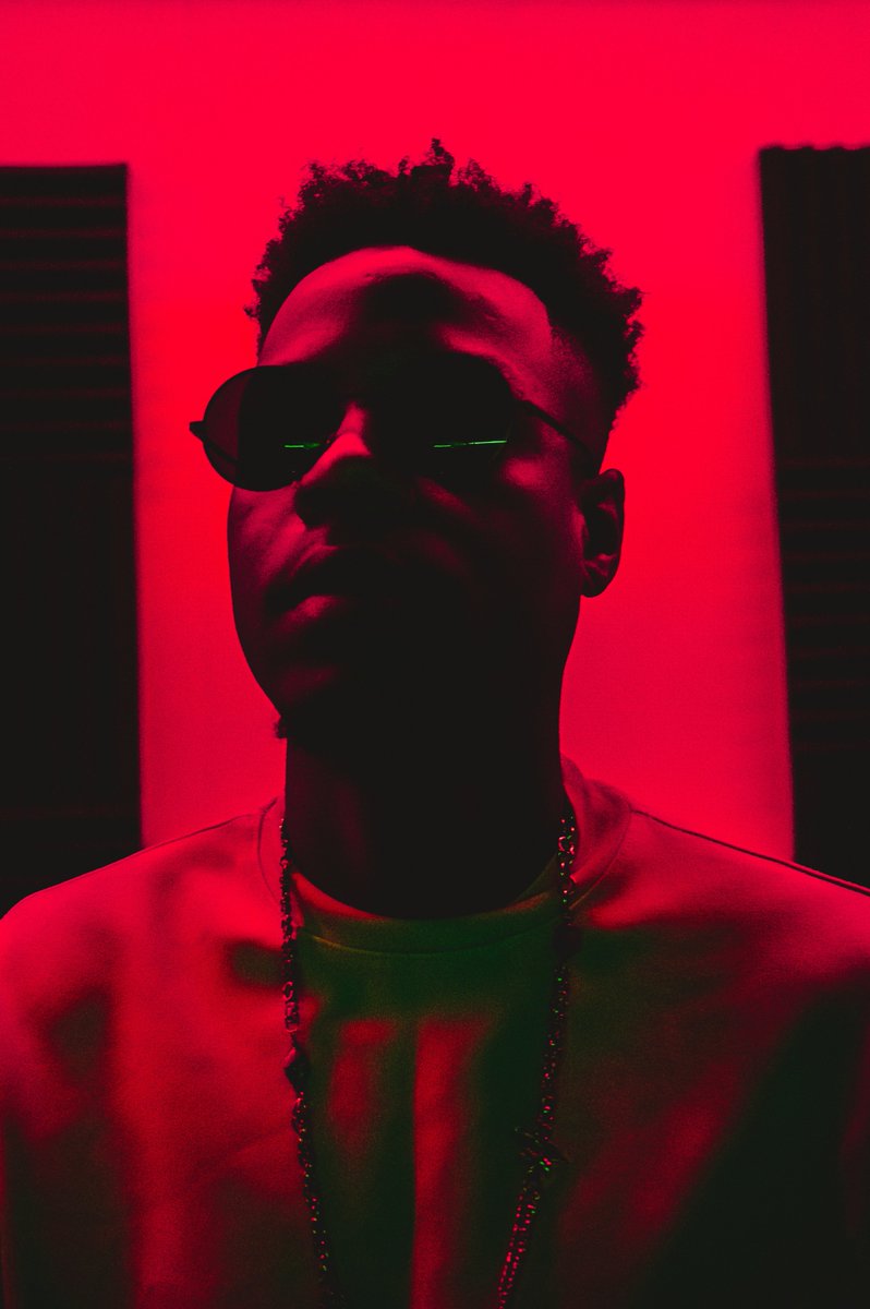 WinishC's tweet photo. #red #work #photography #photographer #mood #artist #portrait #portraitphotography #portraitphotographer #art #shadow #raw #adobe #people #art #artwork #picture #pictures #photography #photographer #photo #image #commercial https://t.co/NkpJExiuEk