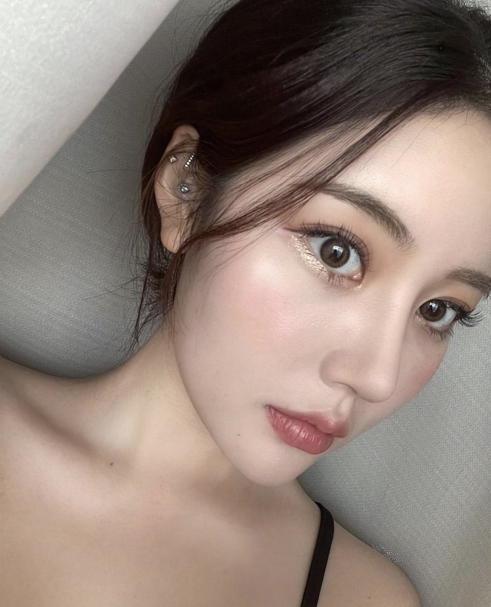 protrendbydew's tweet photo. คอนแทคเลนส์แฟชั่น ลายสวย  สายเกา
คู่ละ 250 บาท เท่านั้น !!!

#คอนแทคเลนส์เกาหลี #protrendbydew https://t.co/QVTgiYFkwL