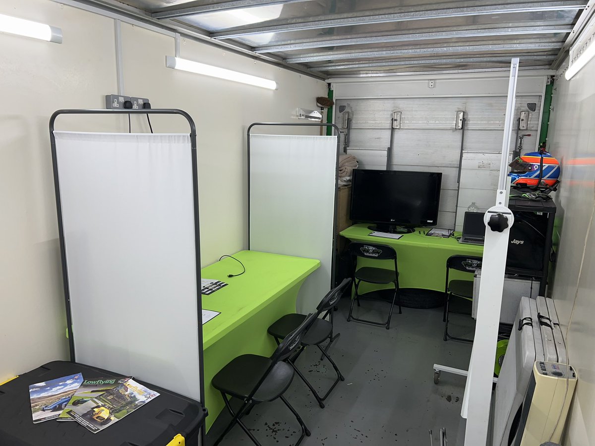 one2oneTrackday's tweet photo. Here we go again 🙌🏻

Today we operated out of our mobile coaching hub here at Donnington, supporting 8 of our Caterham drivers. 

✅ Dedicated data debrief stations
✅ Refreshment area. https://t.co/QtQgCN5F7Z