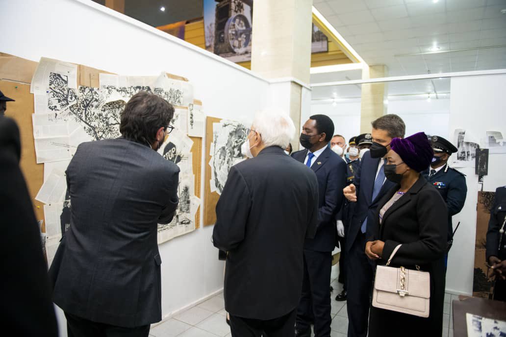 HHichilema's tweet photo. We visited the @LusakaMuseum with our counterpart HE Sergio Mattarella in the company of @MrsHichilema and Ms Laura Mattarella. Italy and Zambia have had a long, healthy history. 🇿🇲 🇮🇹 https://t.co/JpnzusJdD3