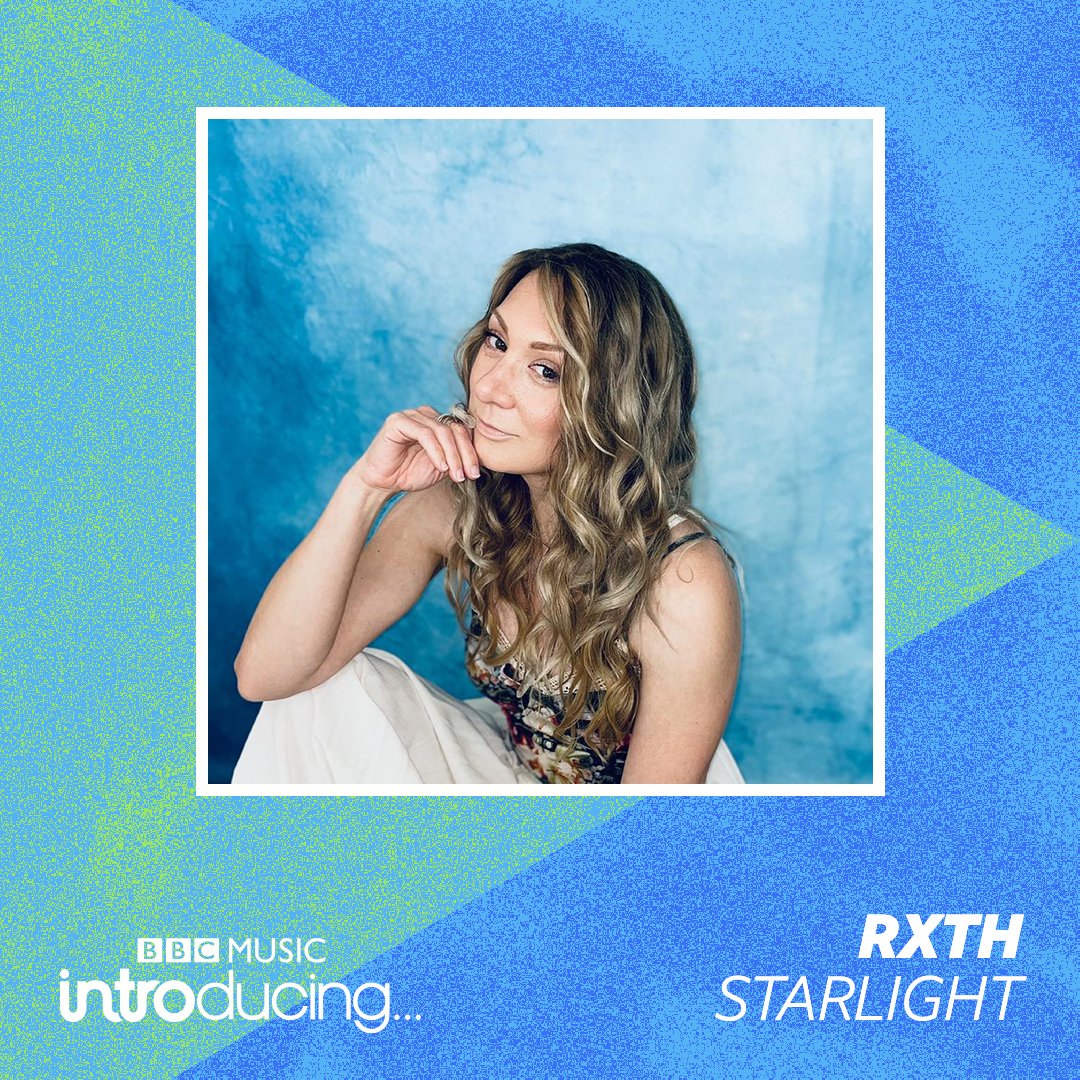 ✨ Blissed out electronica-pop from #HaywardsHeath, <a href="/RxthMusic/">RxthMusic</a>'s Starlight is sending us to the moon and back no on #BBCIntroSussexSurrey <a href="/BBCSussex/">BBC Sussex</a>