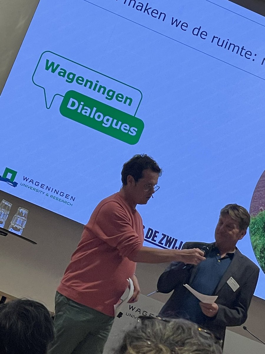 Wageningen Dialogues, inspirerend debat op m’n (oude) uni <a href="/WUR/">Wageningen U&R</a> Veel over boeren, stikstof en hoe komen we tot een goede dialoog. #Wereldlezing Met oa <a href="/Boerenverstand/">Frank Verhoeven</a> <a href="/MarianStuiver/">Marian Stuiver</a> <a href="/De_Zwijger/">Pakhuis de Zwijger</a>