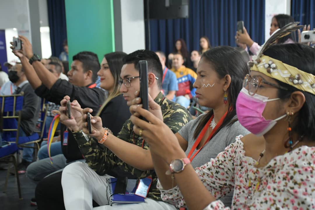 En FOTOS 📸

Cierre del Diplomado en Comunicación Política de la Universidad Internacional de las Comunicaciones 🌳✨

<a href="/taniapsuv/">Tania Valentina Díaz</a>
#LaUicomRevoluciona