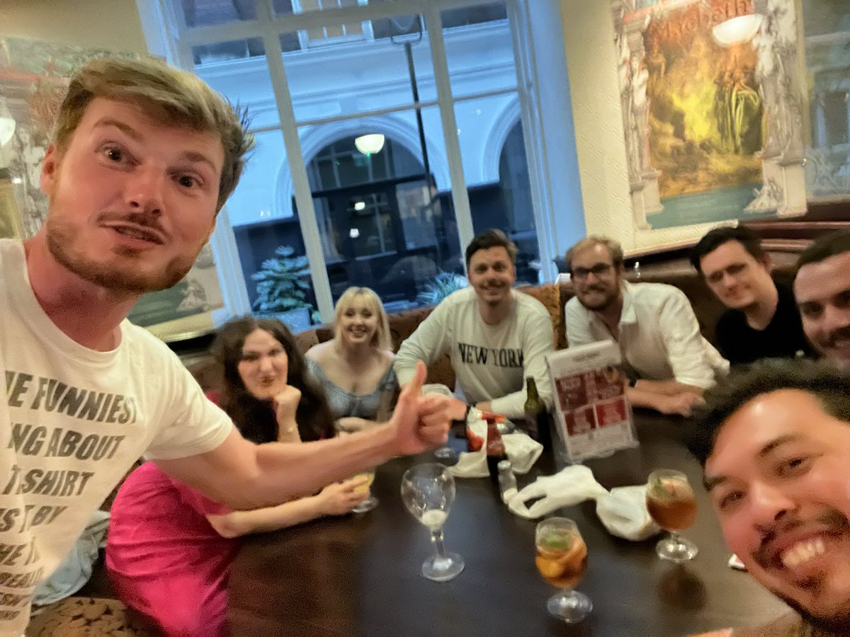 Bethesda crowd at Wetherspoons Shakespeares Head table 76.
16 times the detail! Todd be praised. UK crowd, you know what to do. 
Feat <a href="/Camelworks/">Camel 🐪</a>
