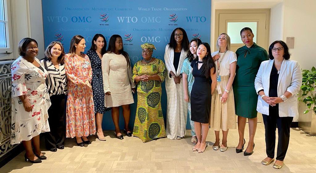 NOIweala's tweet photo. Met with a terrific group of Female Entrepreneurs today, the @UNCTAD eTrade for Women Advocates. These are Ambasadors for women in the digital economy! They are great examples of how women can do well digitally! @mumzworld @TiptiMarket, Birame Sock, @dammyoloke, @lennise01 https://t.co/2ZZ3aK0pan