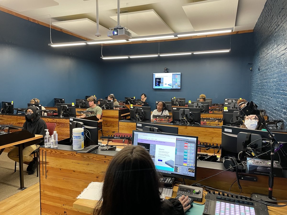 Tweed Recording tweet media